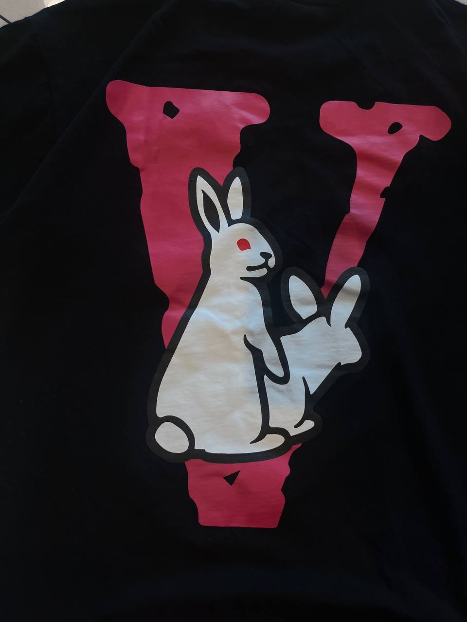 VLONE RABBIT LOVE TEE